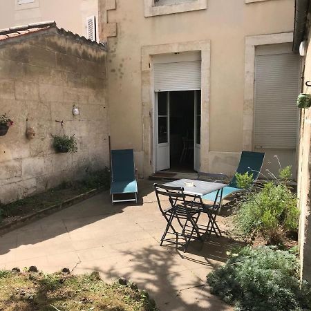 ניורט -Le Petit Rochelais- Centre Ville, Stationnement, Netflix - Ideal Couples, Familles, Business מראה חיצוני תמונה